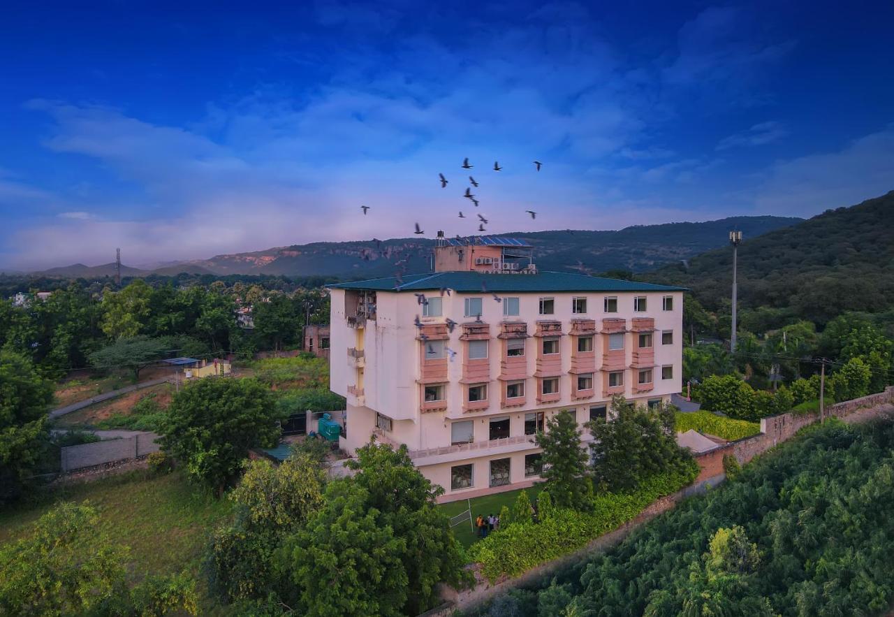 Welcomheritage Mount Valley Resort Ranthambore Sawai Madhopur Exterior photo